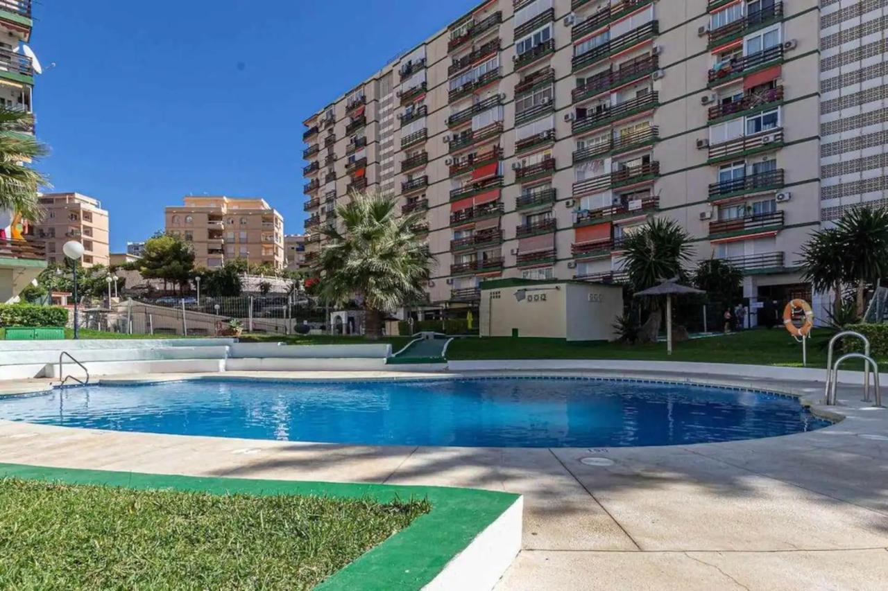 Estudio Turistico En Benalmadena A 200 Mts Del Mar Esterno foto