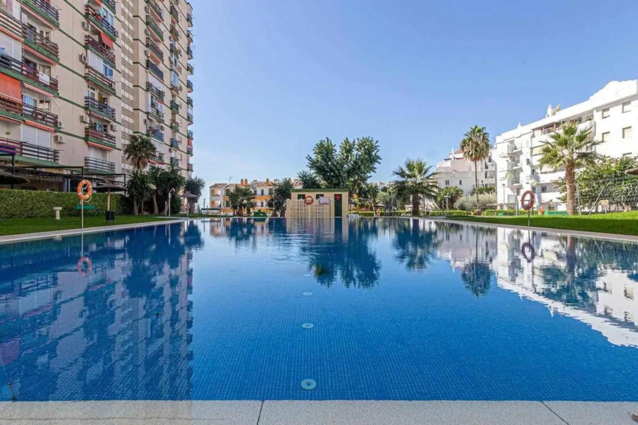 Estudio Turistico En Benalmadena A 200 Mts Del Mar Esterno foto